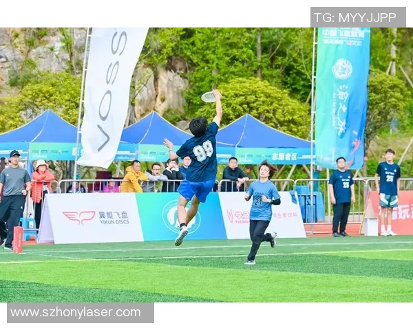 南京飞盘队与深圳飞盘队赛后复盘分析战术对决与精彩瞬间