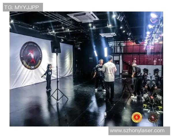 杭州街舞队区域防守战术解析与实战应用探讨